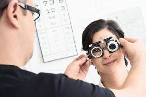 Лечение смешанного астигматизма, симптомы и причины заболевания