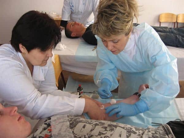 Умеренная кровопотеря Доноры сдают кровь